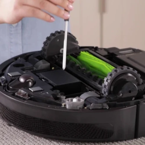 Wymiana szczotki w robocie